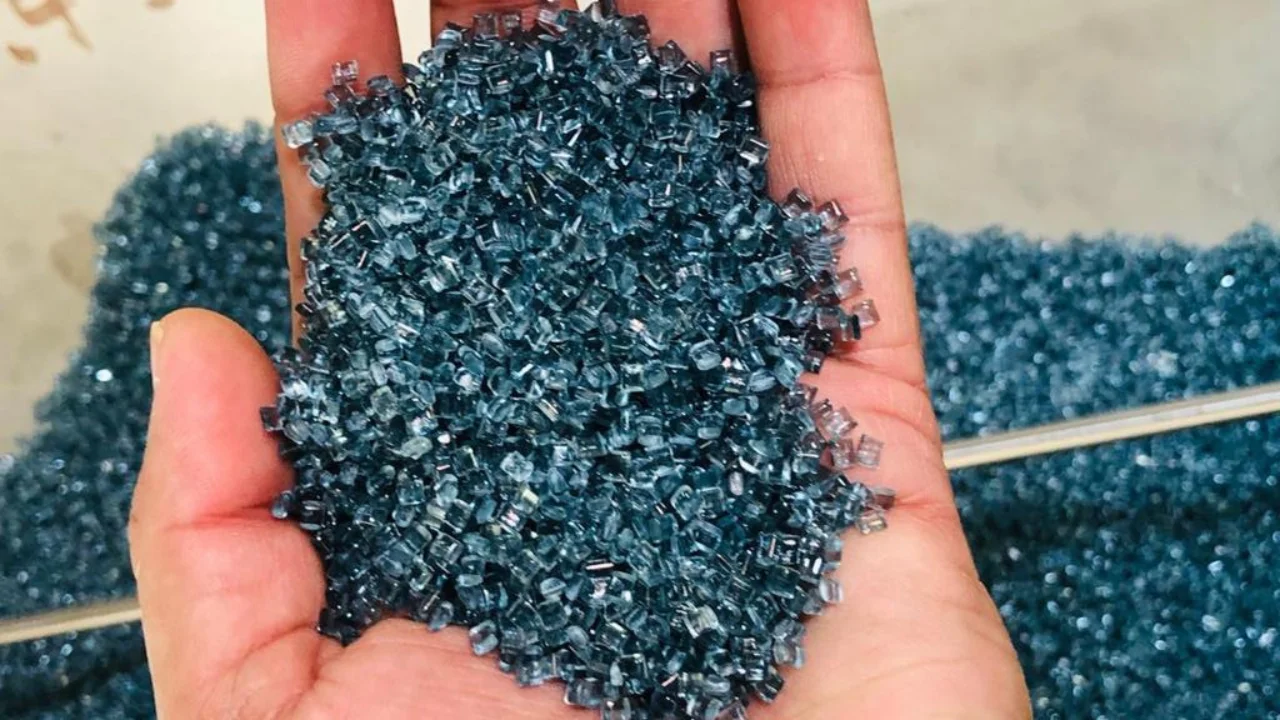 PC Recycled Pellets from Water bottles